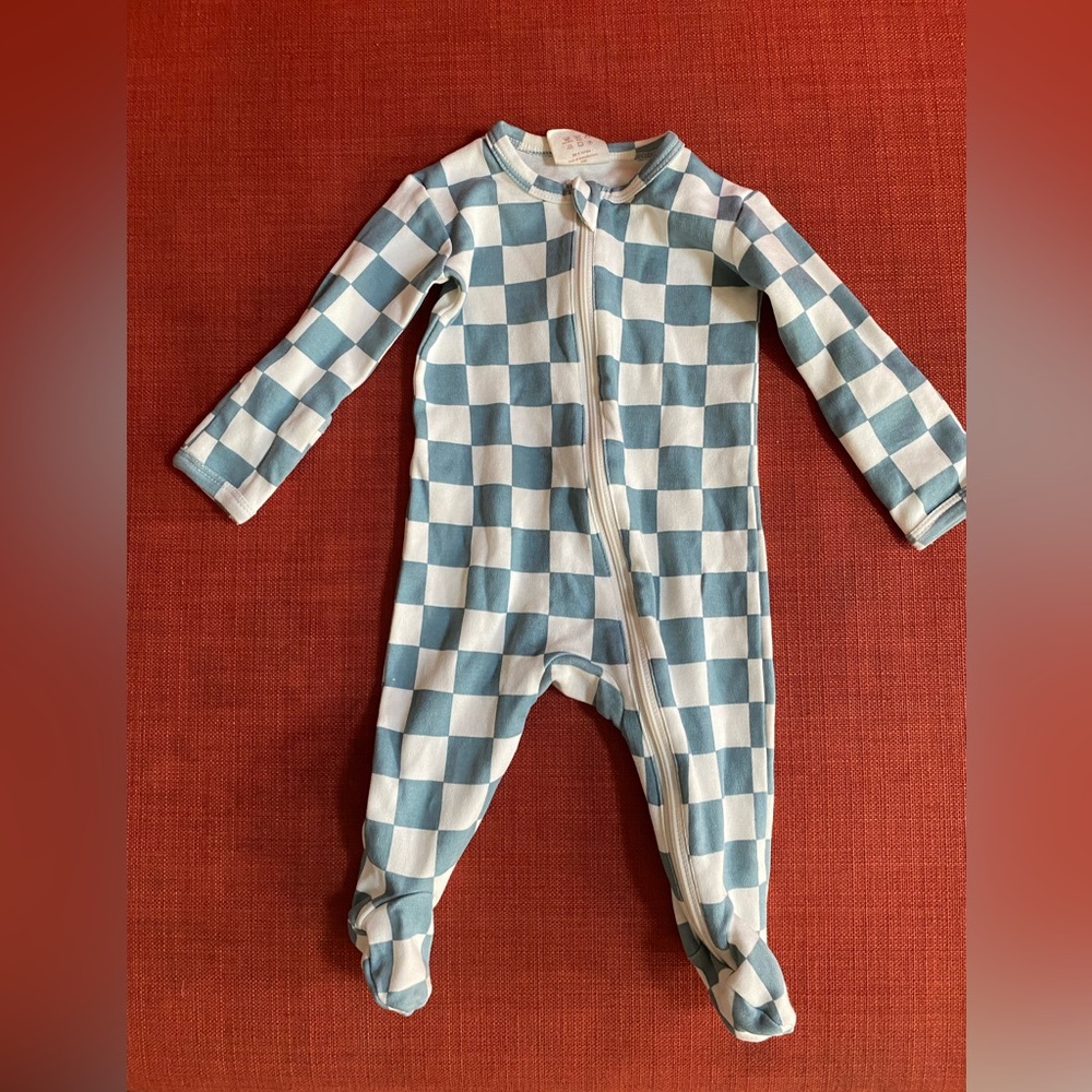 Baby boy checkered onesie NEW NEVER WORN